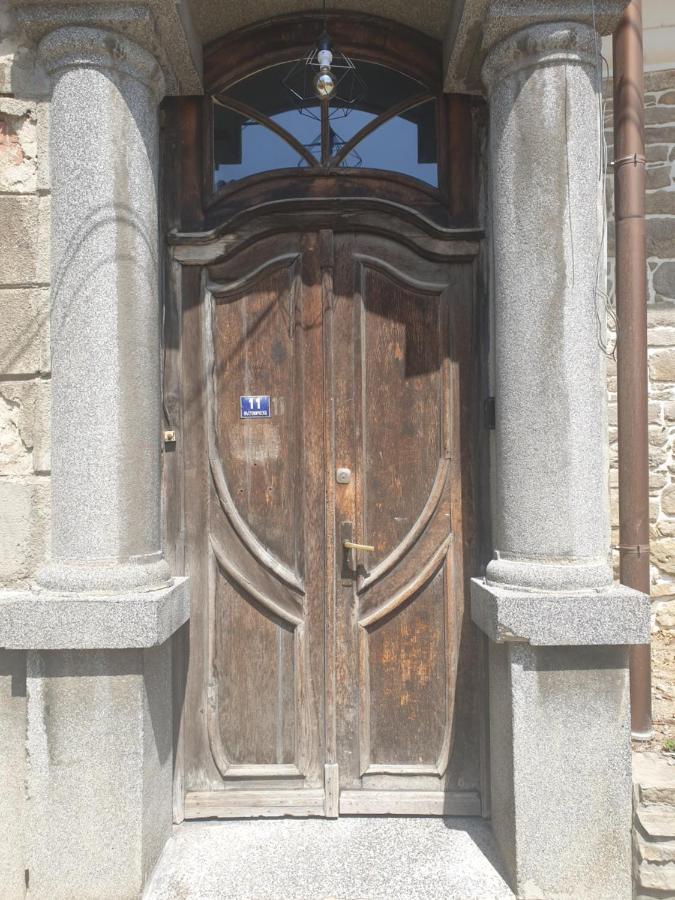Room E11Even Veliko Tŭrnovo Exterior photo